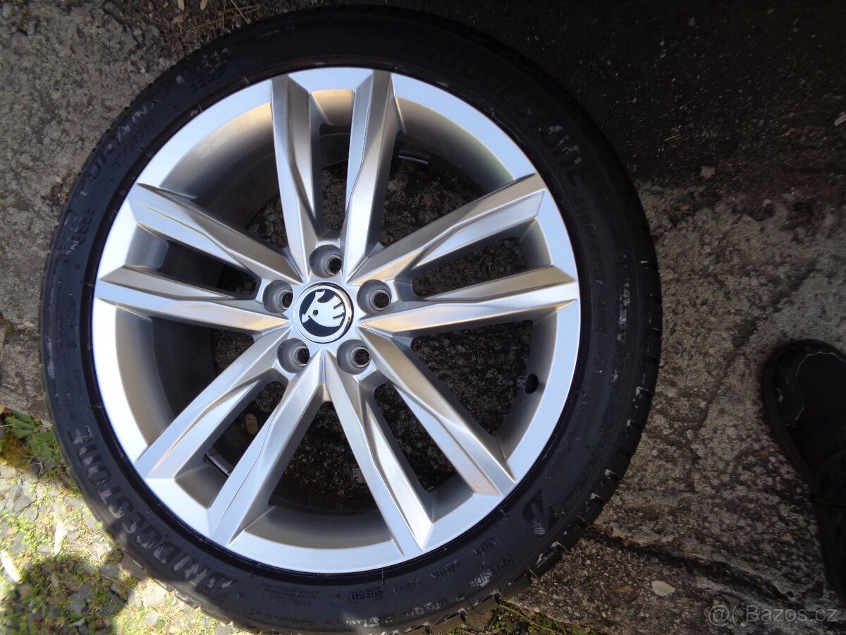 Volkswagen Polo škoda fabia nové 17 alu kola 5x100