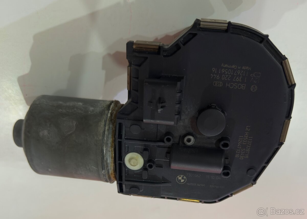 7305562, BMW F10, motorcek predných stieračov