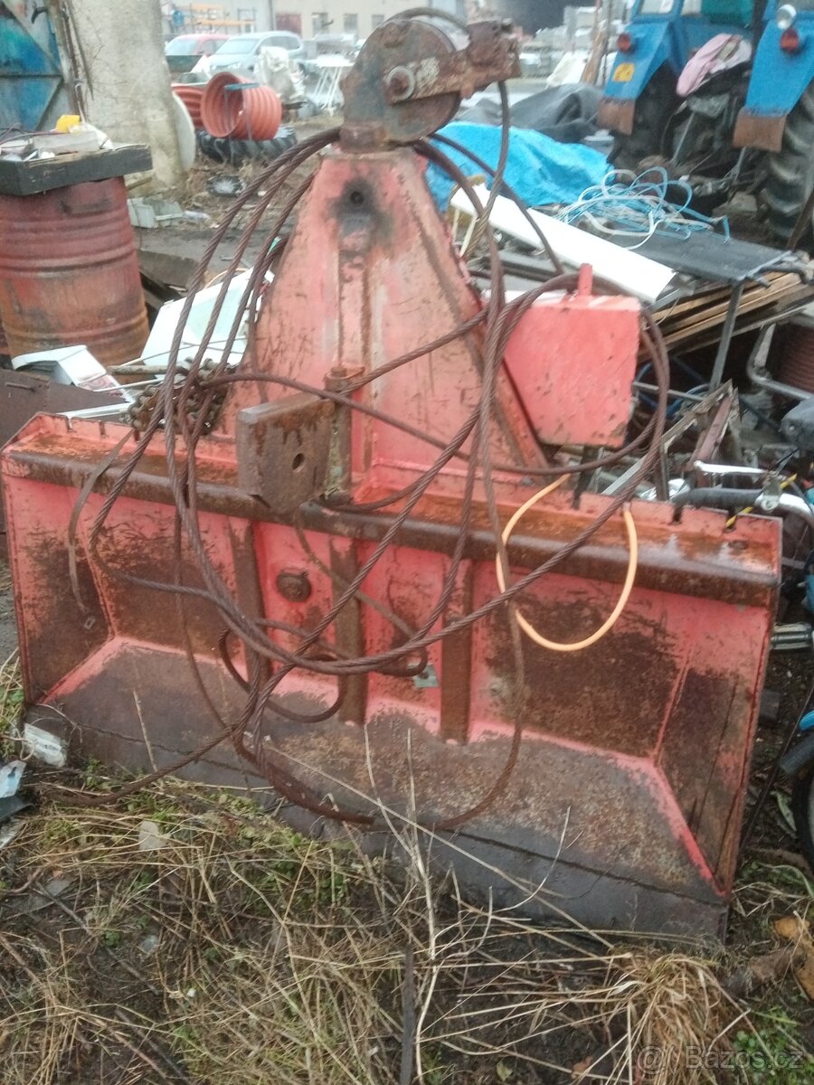 LESNI NAVIJAK     6 t     . original, elektro-hydraulicky