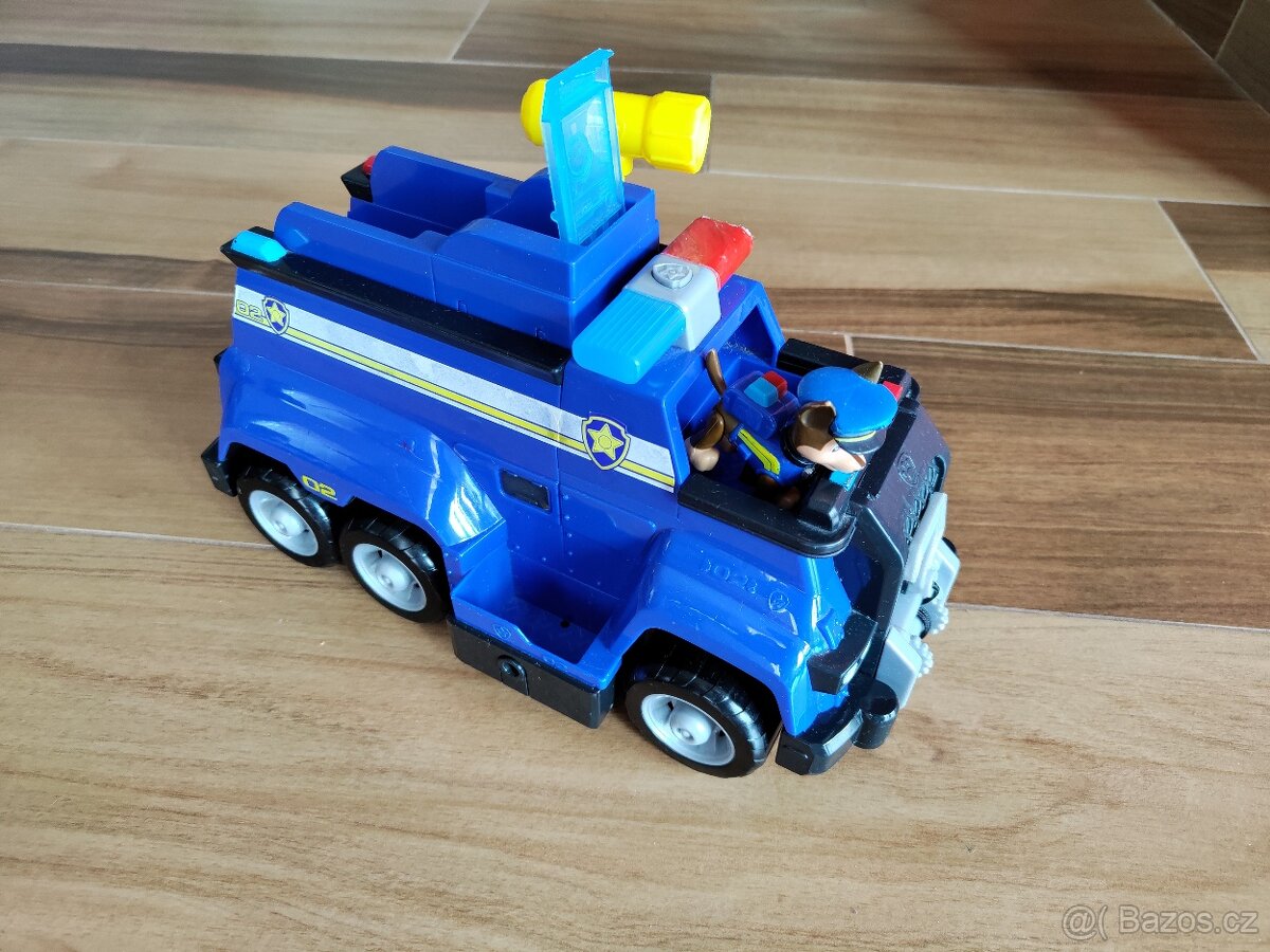 Tlapková patrola velký policejní vůz