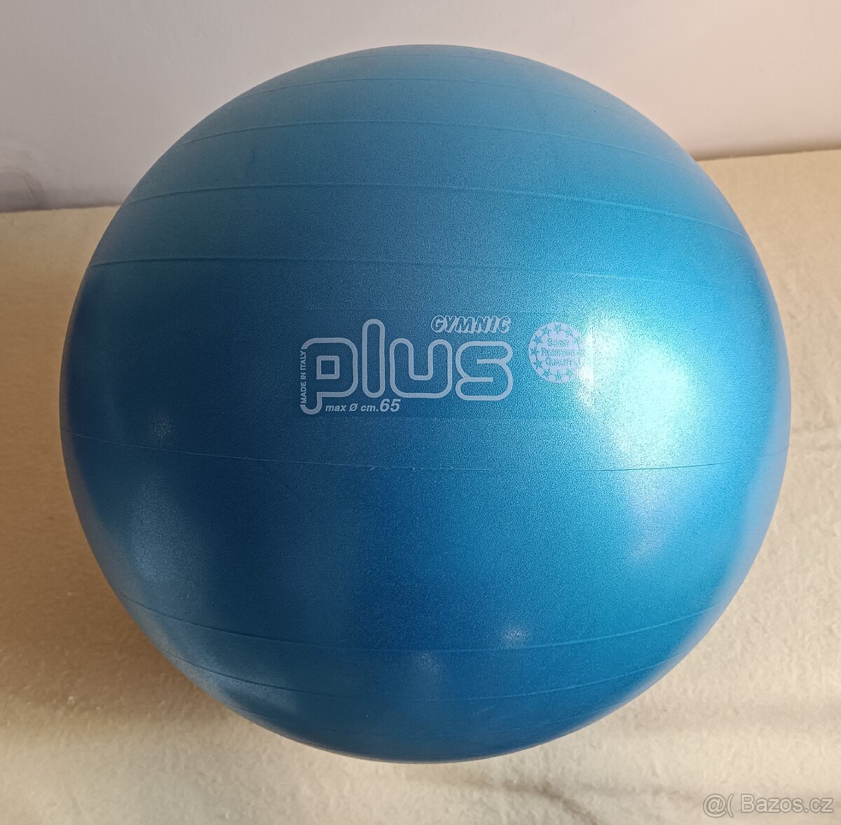 Gymnastický míč Plus Gymnic 65 cm