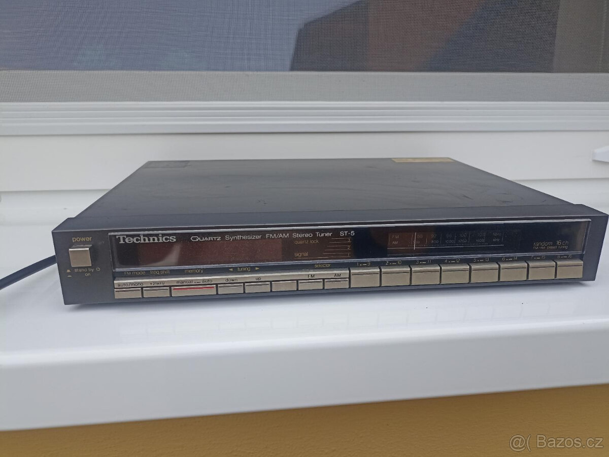 Technics ST-5