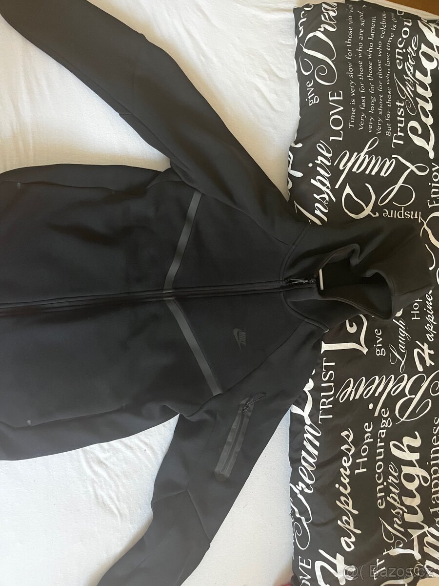Nike Tech Fleece M