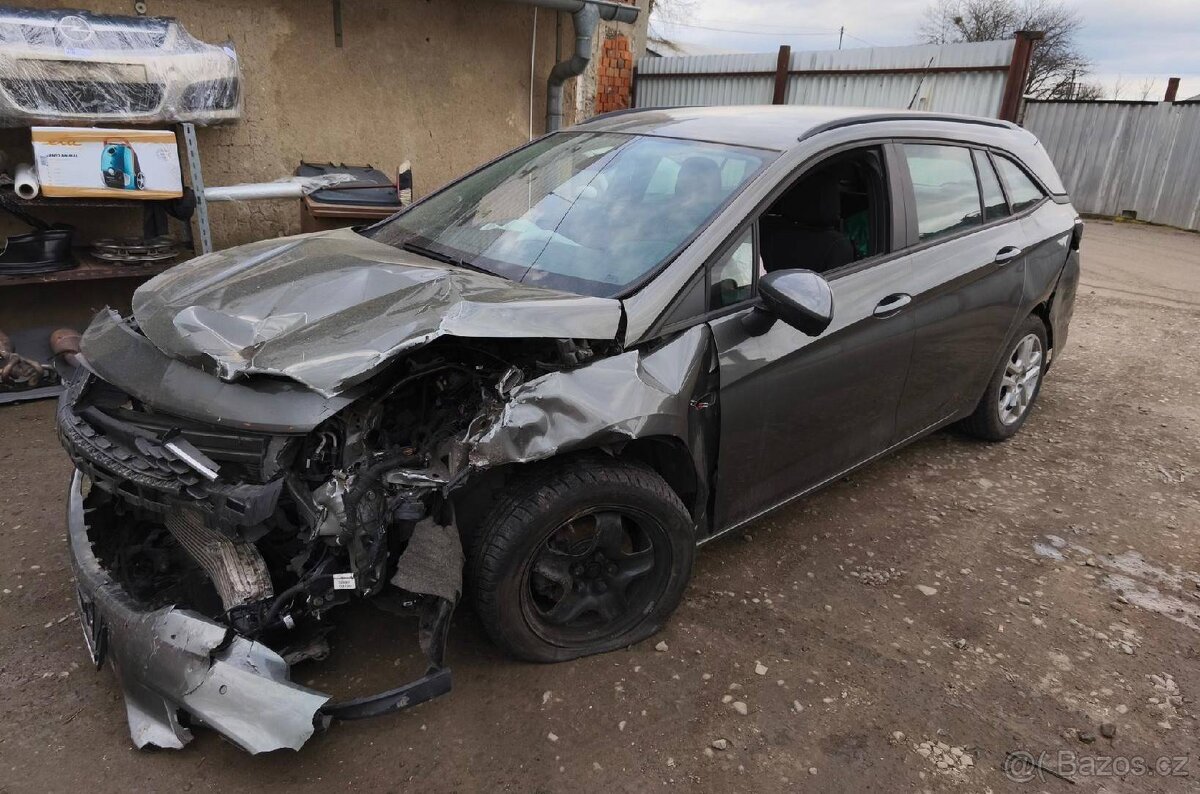 Prodám veškeré náhradní díly Opel Astra K 2019 1.4 turbo 110