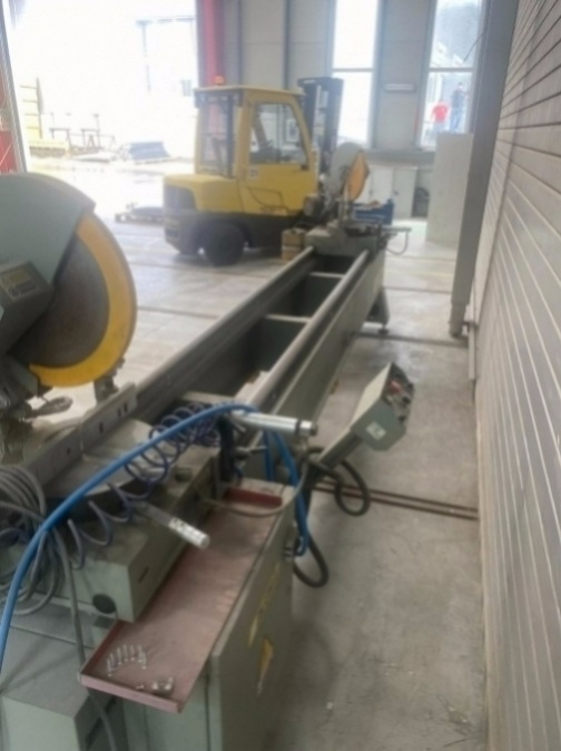 Použitá dvoukotoučová pila ALUMA, NORMA 400 TU/4, r. v. 2011