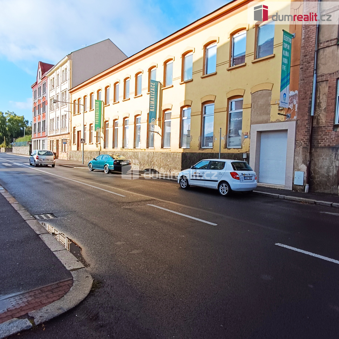 prodej velké obchodního komplexu, ul. Dělnická, Děčín - Letn