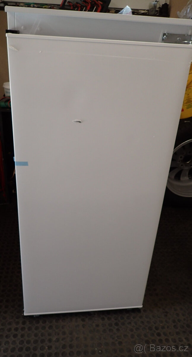 Malá Vestavná lednice CANDY CIO 225 EE/N nové čti.