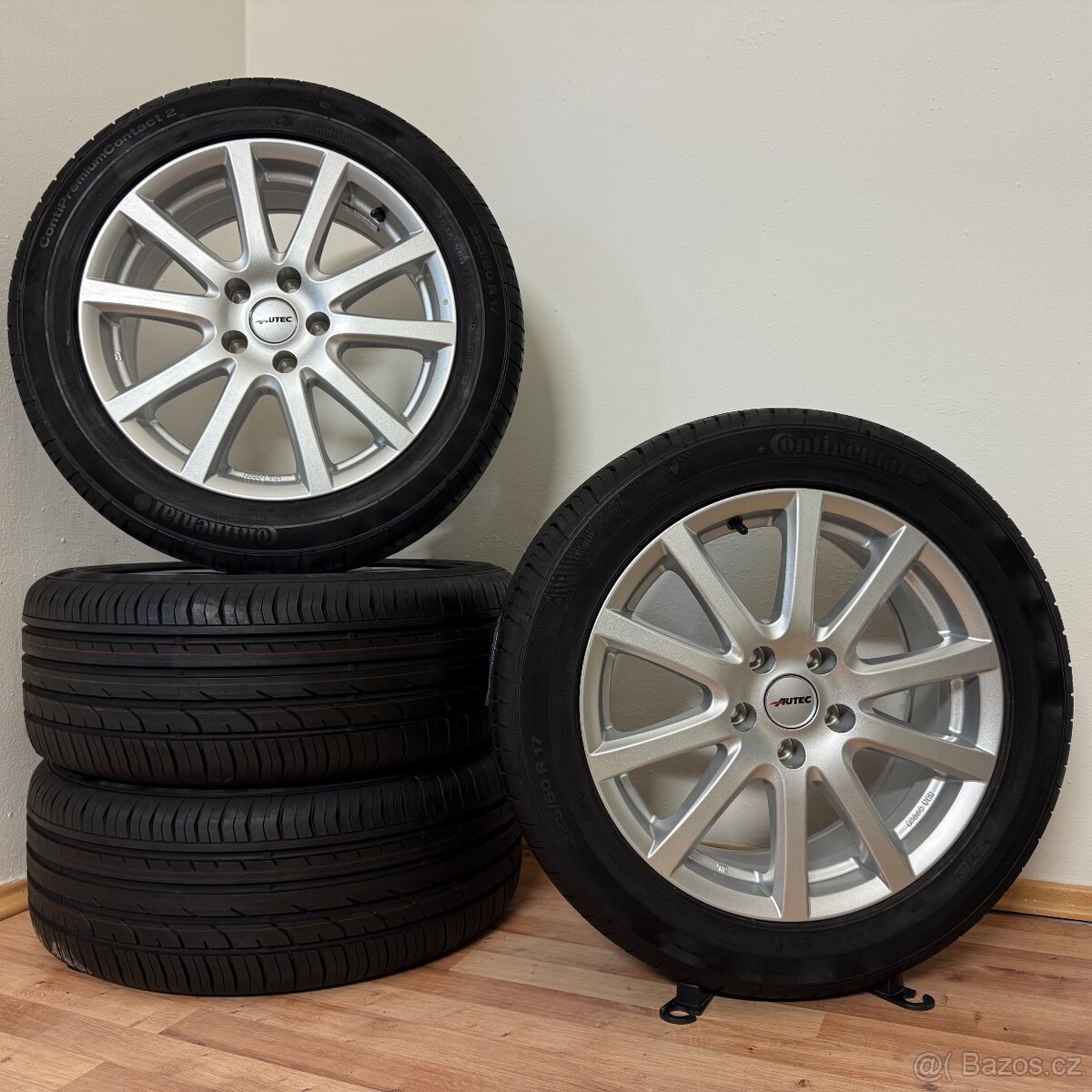 NOVÁ ŠKODA YETI 5x112 R17 ET37+LETNÍ 225/50R17 7mm