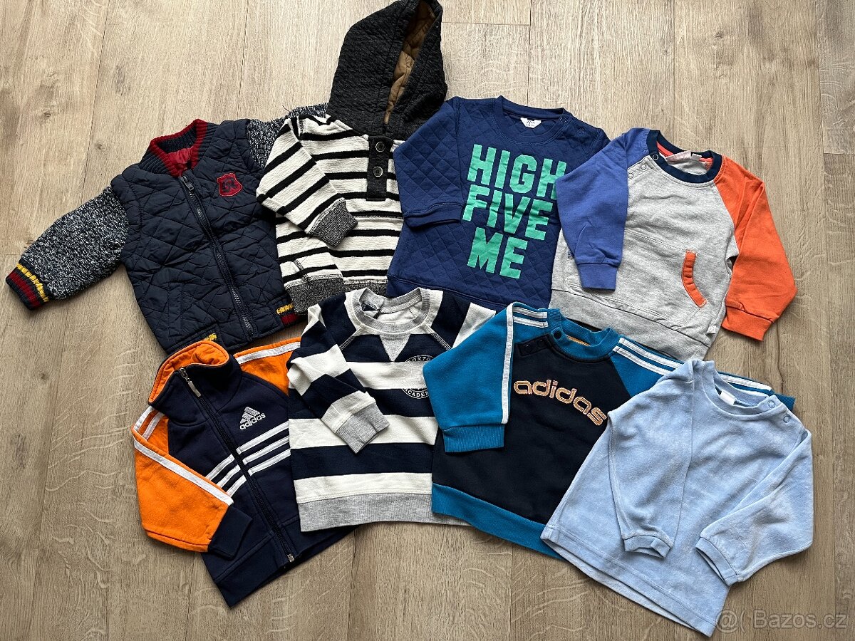 Chlapecké oblečení, vel. 6-9 měsíců