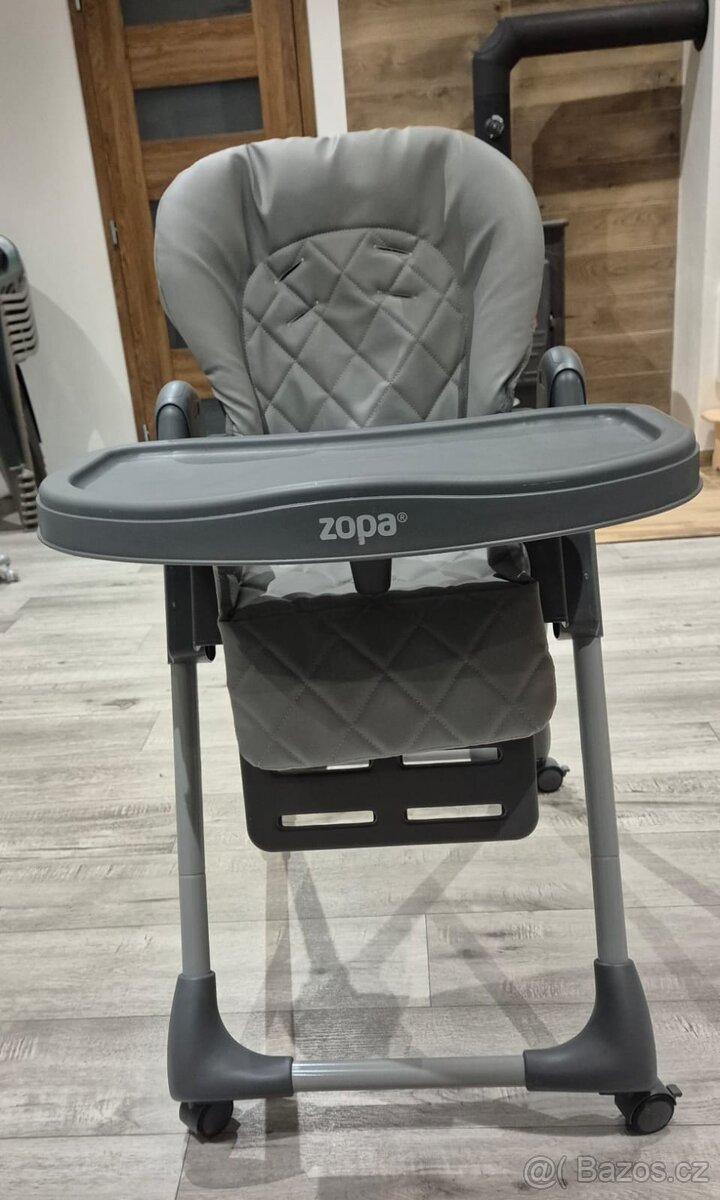 Dětský stolek jidelní