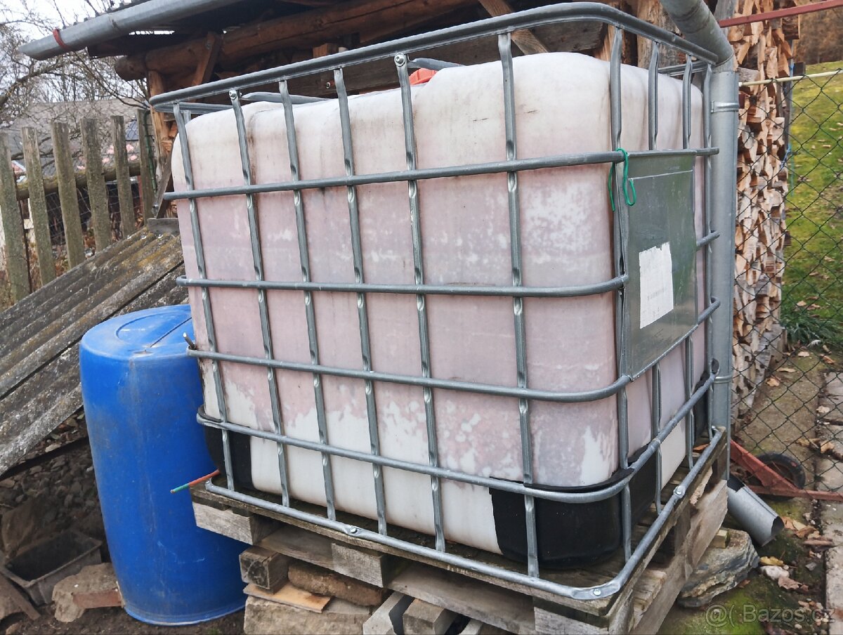 IBC kontejner 1000l.