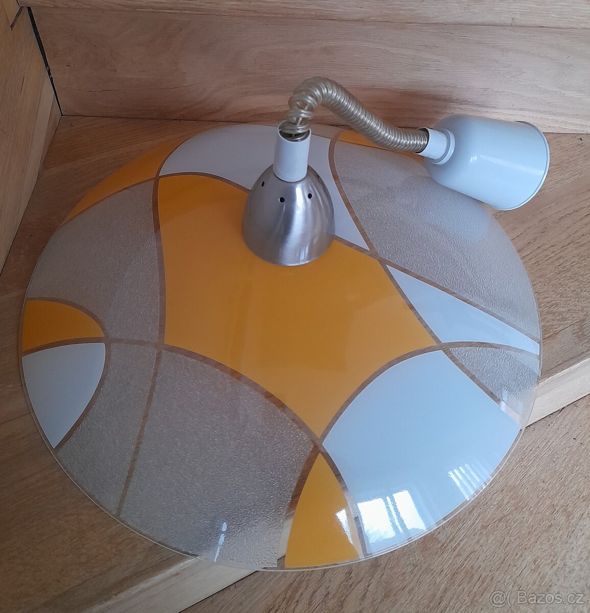 svítidlo závěsné stahovací.