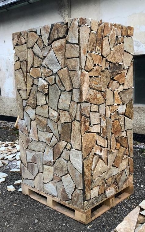 Přírodní obklad a dlažba