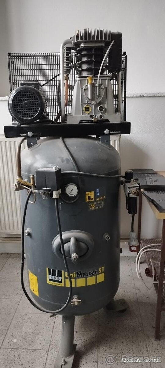 Pístový kompresor Schneider UniMaster ST (8762)