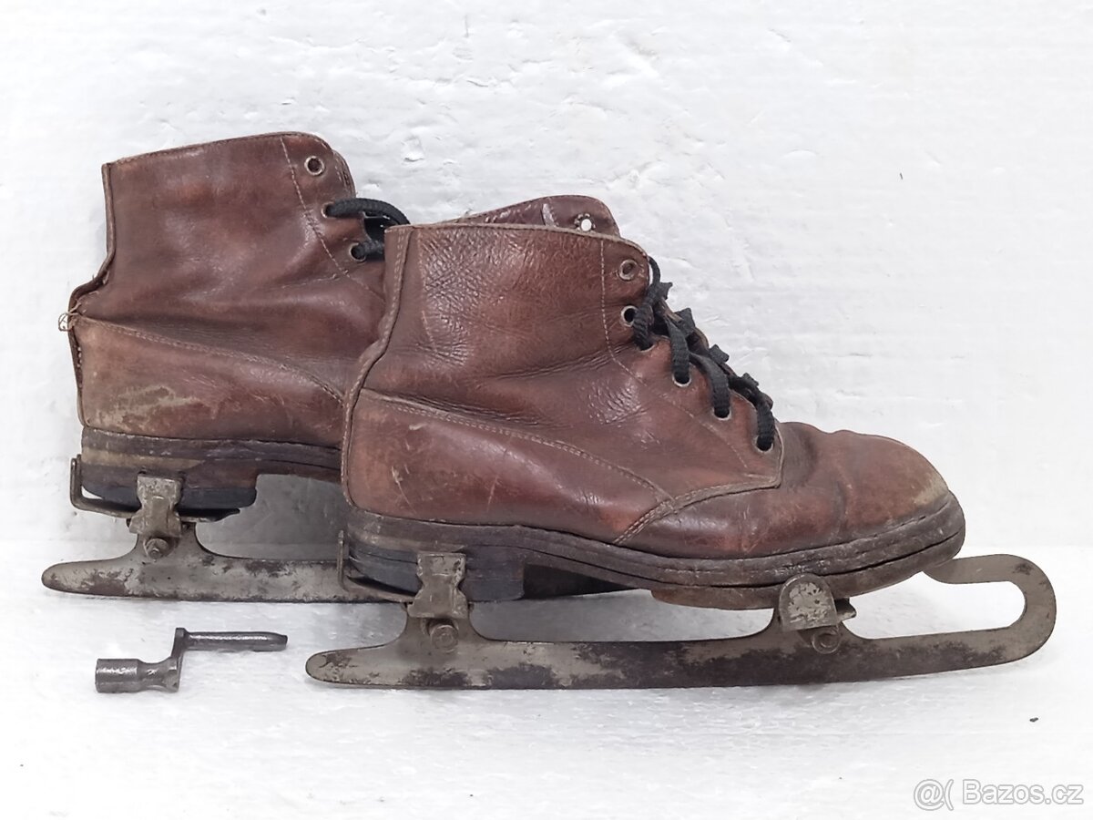 Avion - Staré retro brusle + klíč + boty