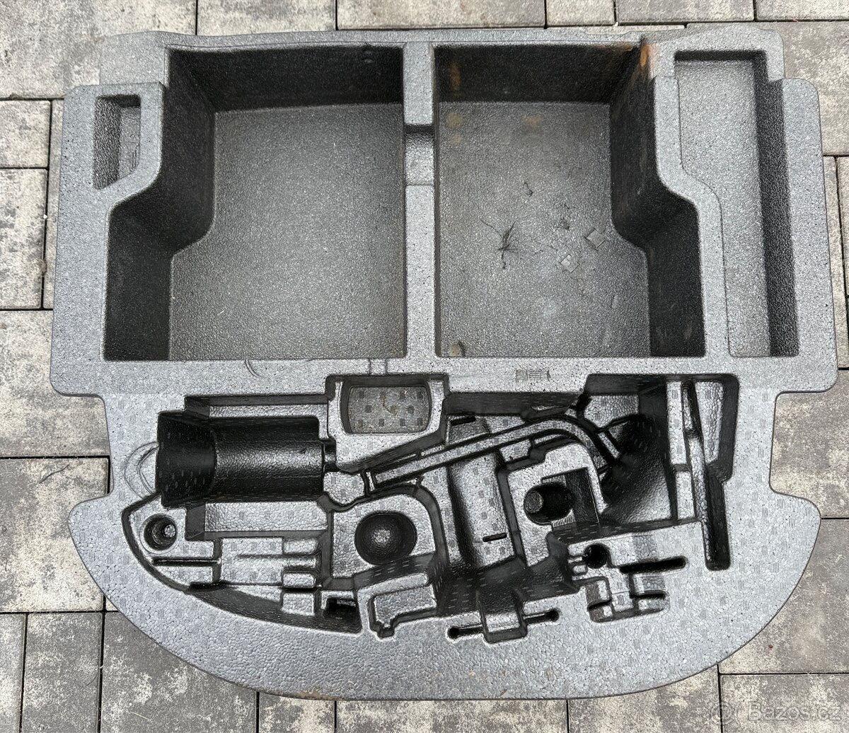 Originál výplň Octavia 3 místo rezervy