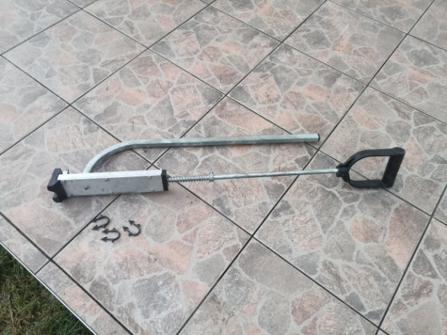 Prodám sponkovačku na topné hady