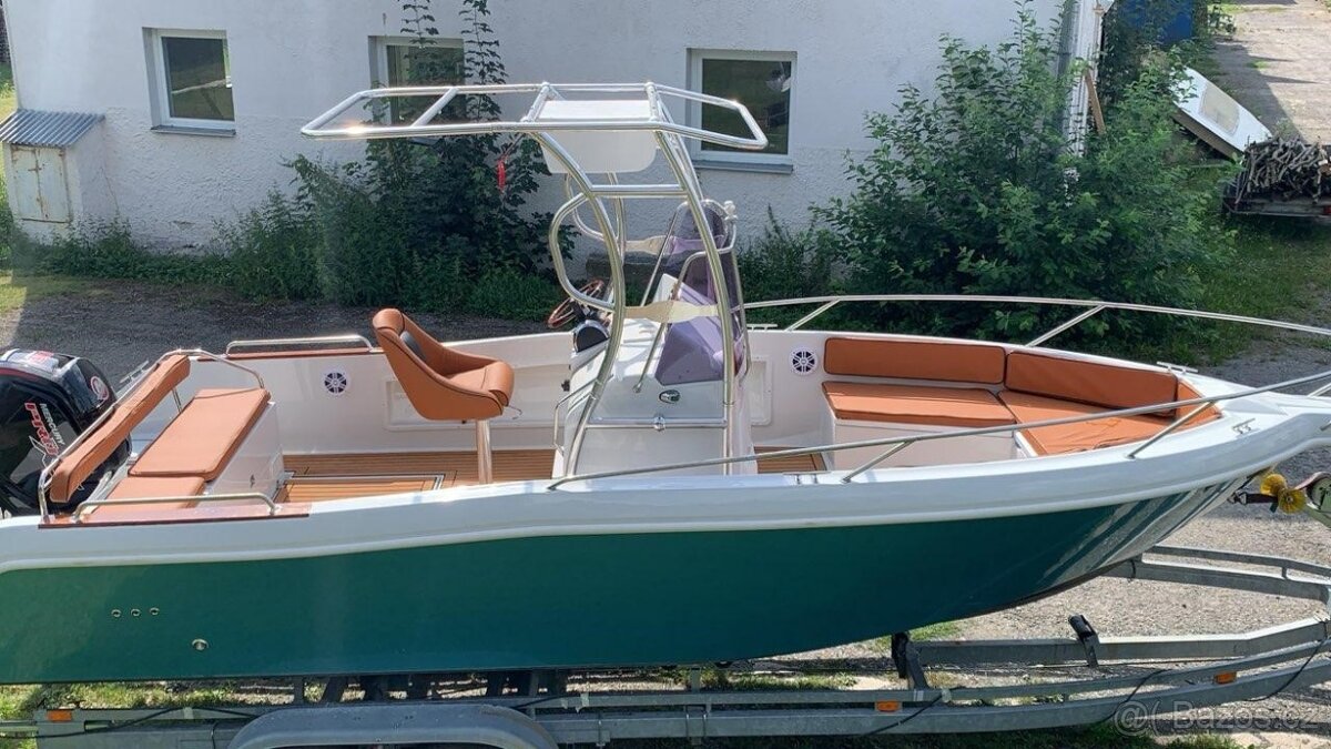 Jeanneau Cap Camarat 695+ Mercury 115XS+přívěs 3000kg