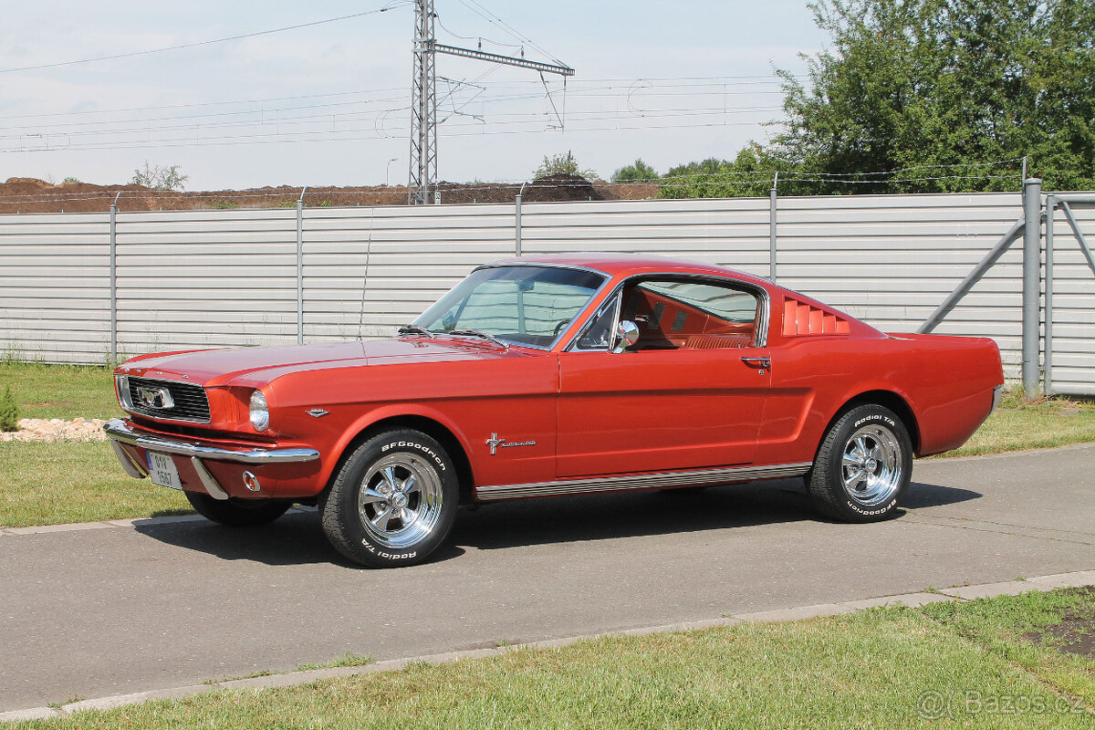1966 Ford Mustang Fastback 289 V8, manuál, perfektní stav