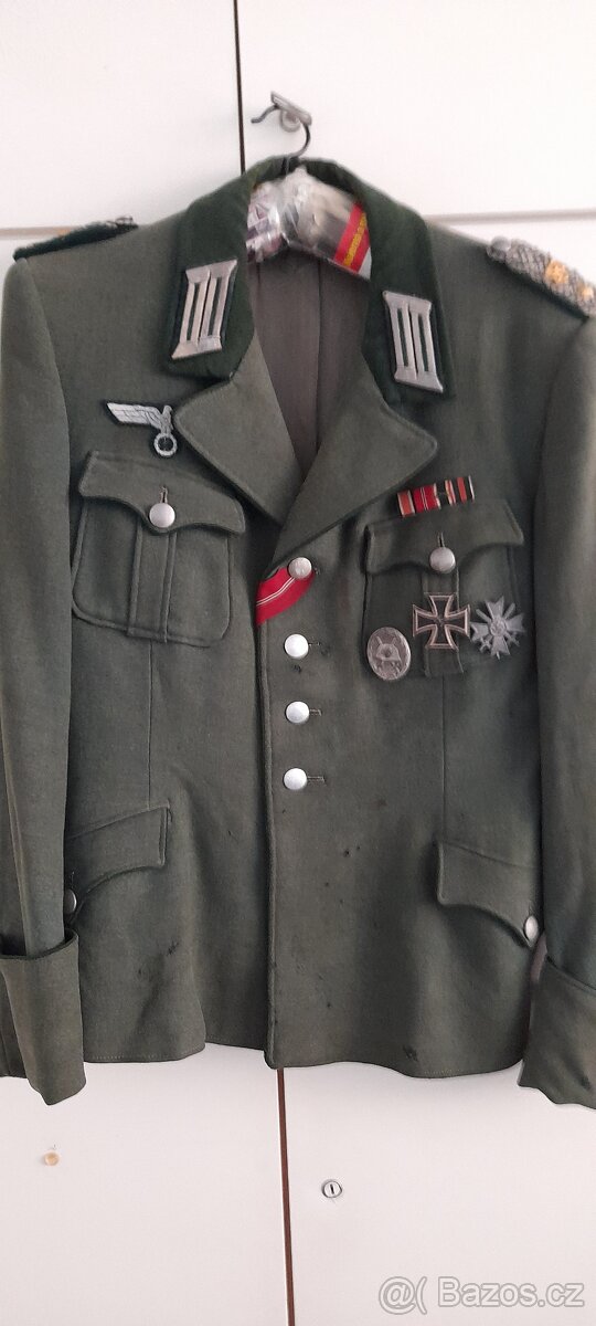predam nemecku uniformu Wermacht.