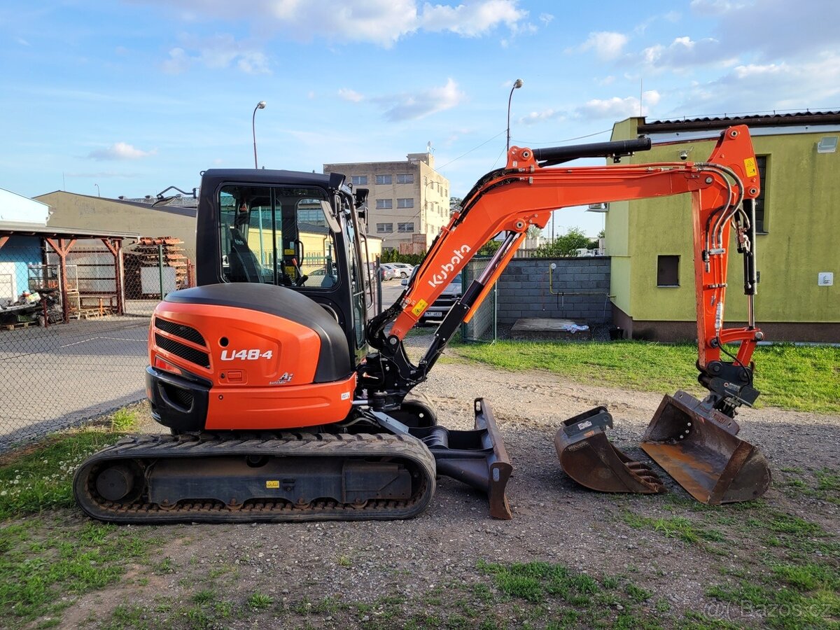 minibagr Kubota U48-4