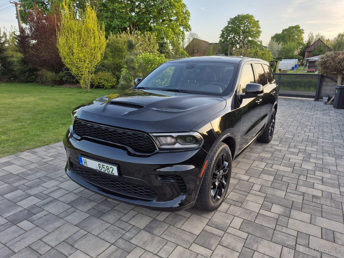 Dodge Durango RT 5,7 V8 AWD, Alcantara, 7 míst