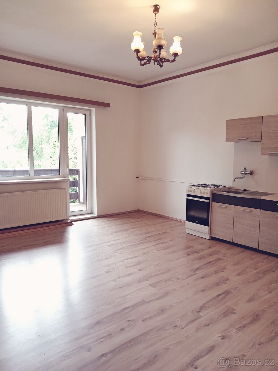 3÷kk 78m2 s balkonem Libechov Melnik