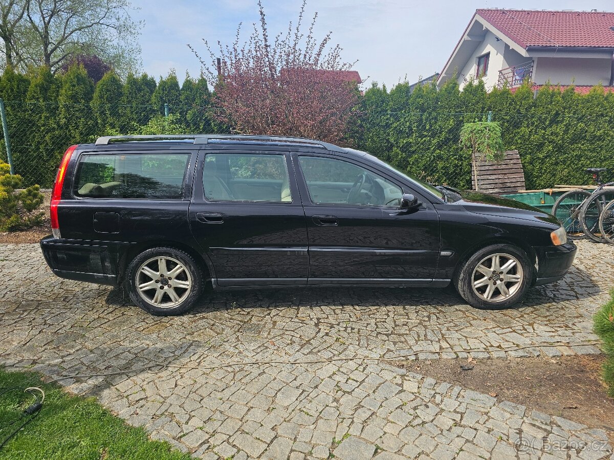 Volvo V 70 2.4 D5 - 11/2004