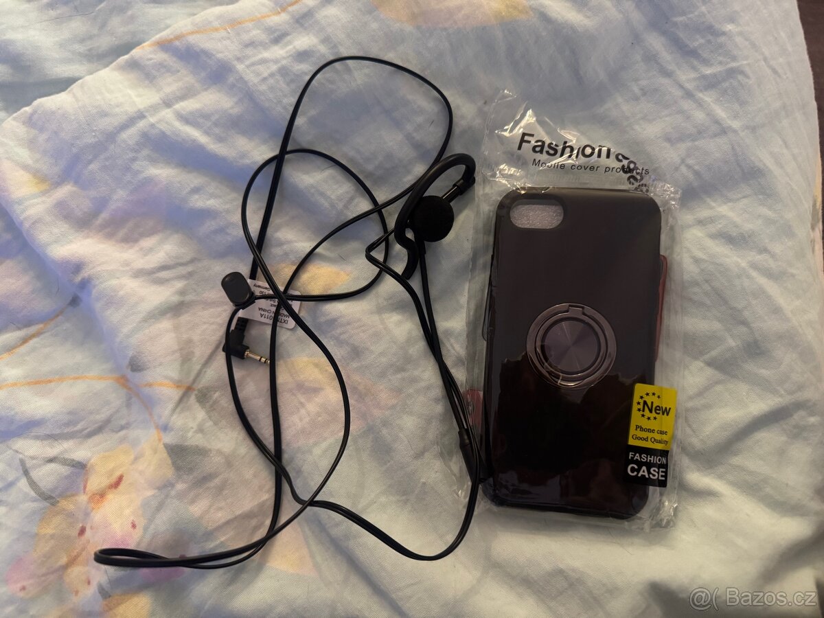 iPhone 7 kryt + handsfree sluchátko s mikrofonem.Cena 150kč