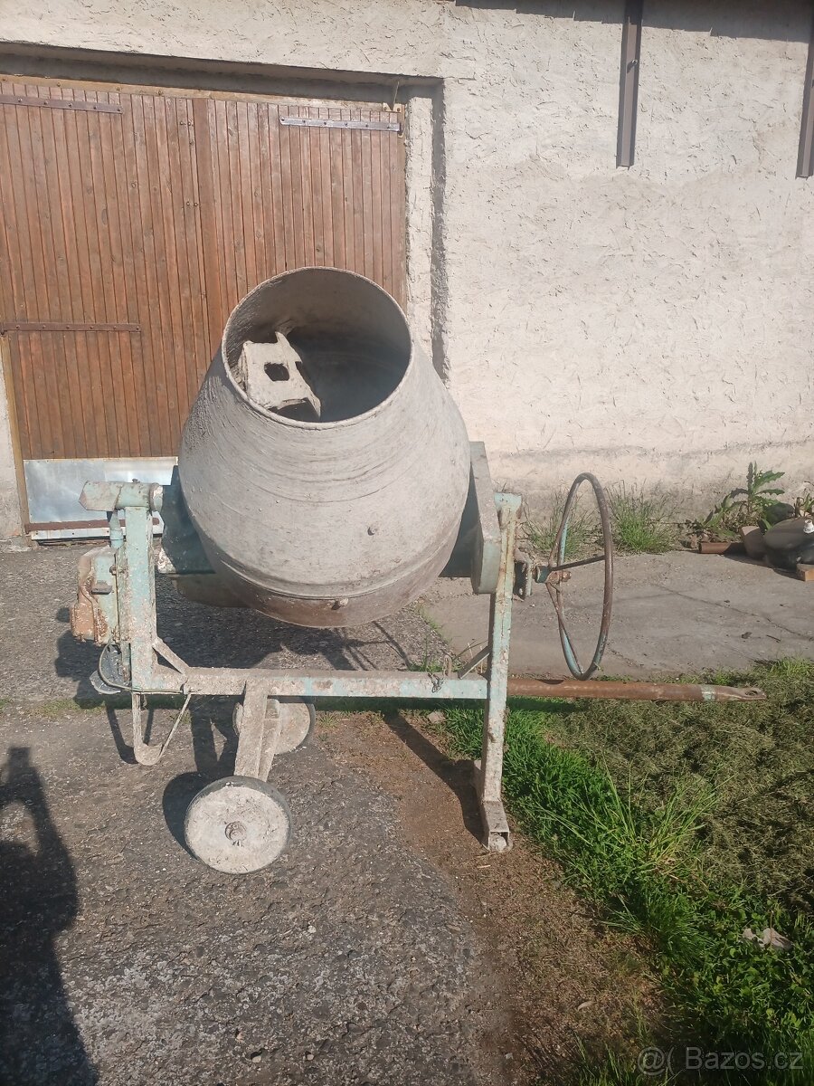 Míchačka na beton