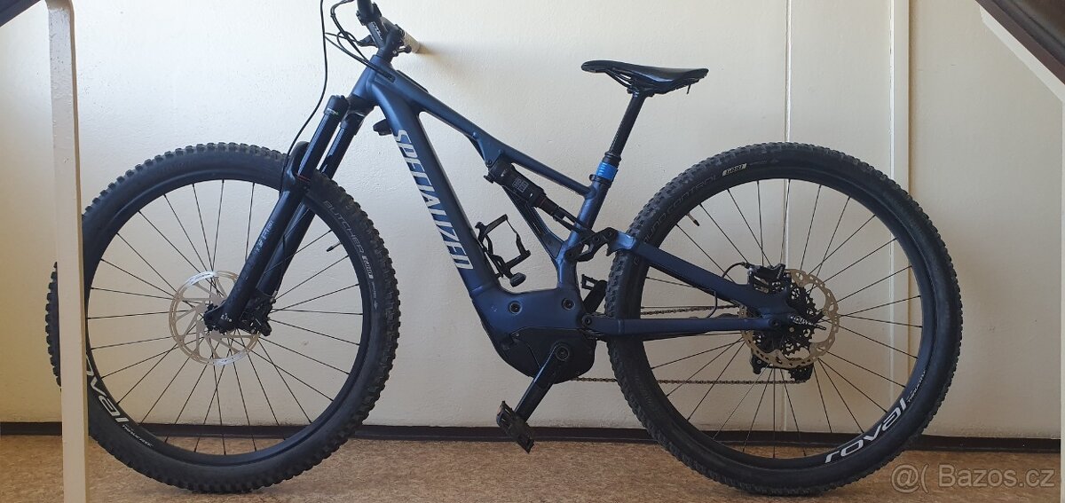 Celoodprožené elektrokolo Specialized tubro levo alloy
