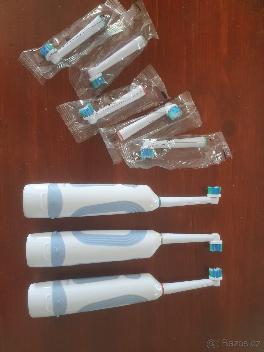 Elektrické zubní kartáčky 3 kusy.