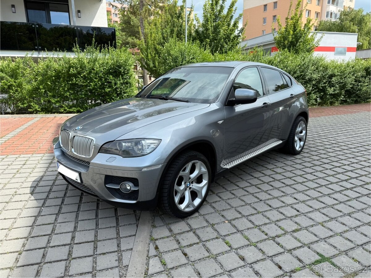 BMW X6 35d xDrive Garážované