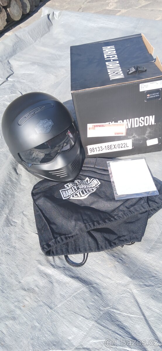 Harley-Davidson helma (pilotka)