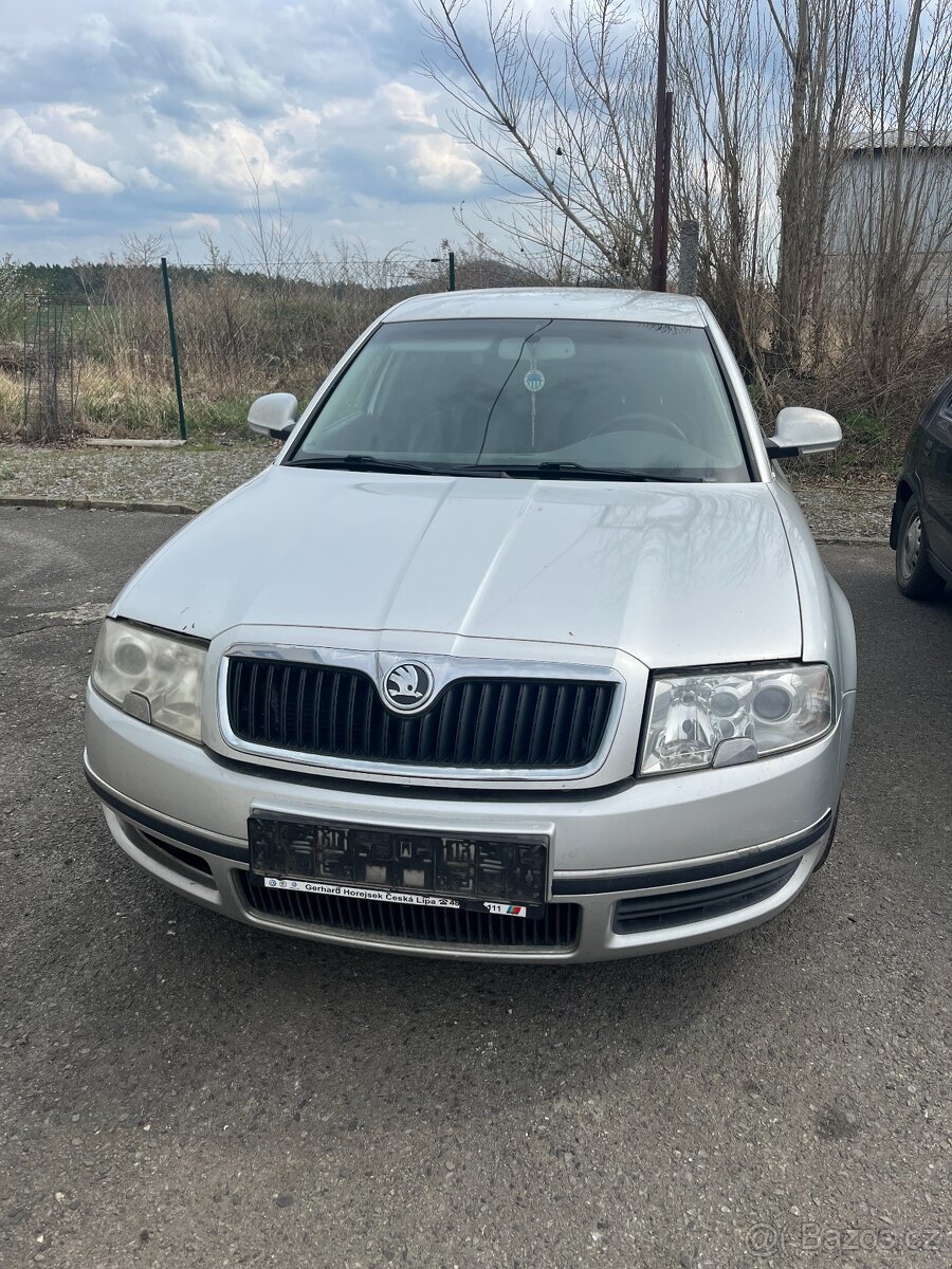 Škoda Superb 2006 110kw 1.8T na náhradní díly