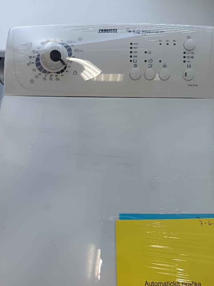 vrchem plněná pračka Zanussi