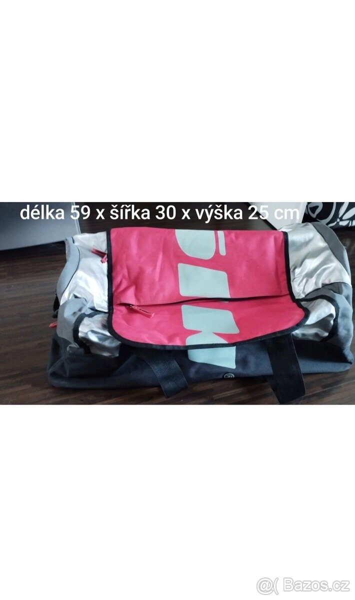 Cestovní taška