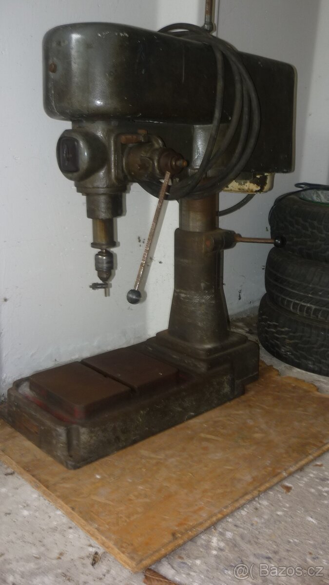 Stolní vrtačka V 16