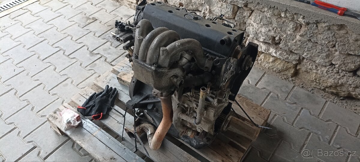 Motor peugeot 1.5D