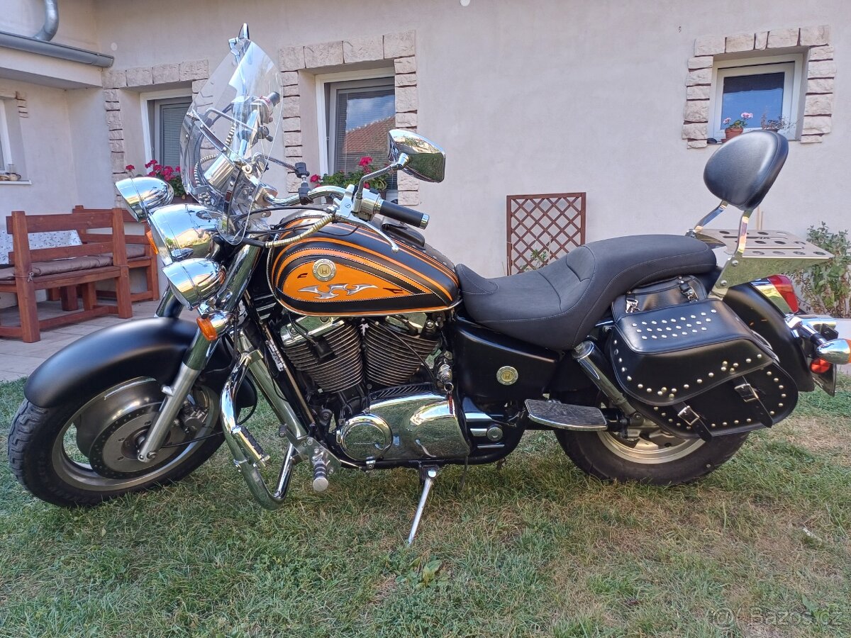 Honda Shadow VT 1100 C