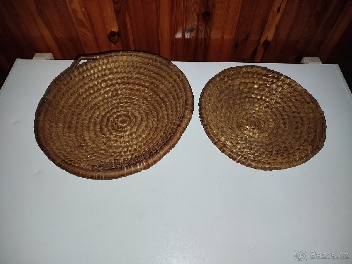Dvě ošatky
