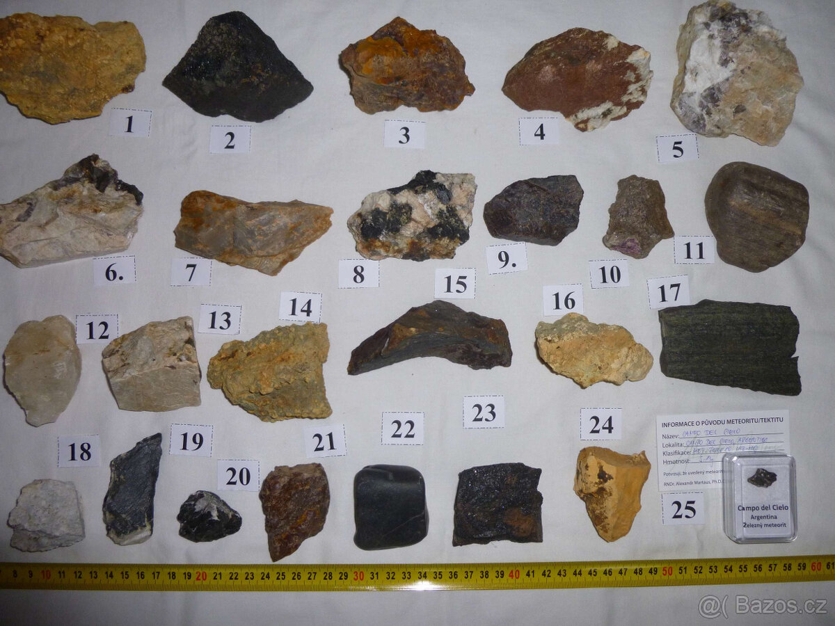 S76 Sbírka minerálů z ČR 25 ks s meteoritem