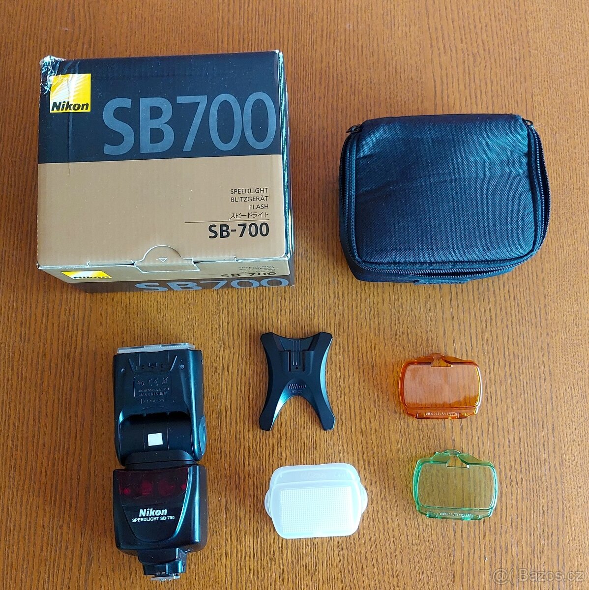 Nikon SB-700 Speedlight