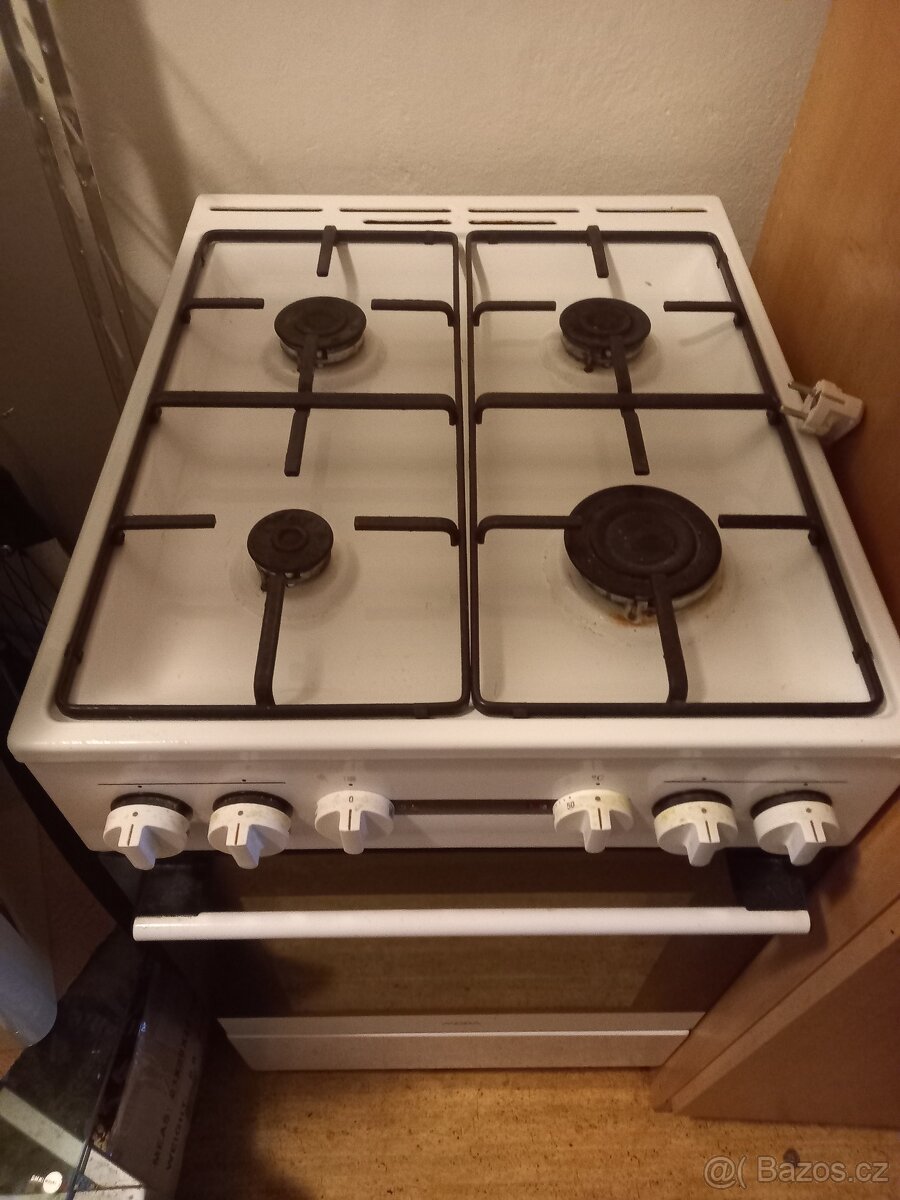 Kombinovaný sporák  Mora