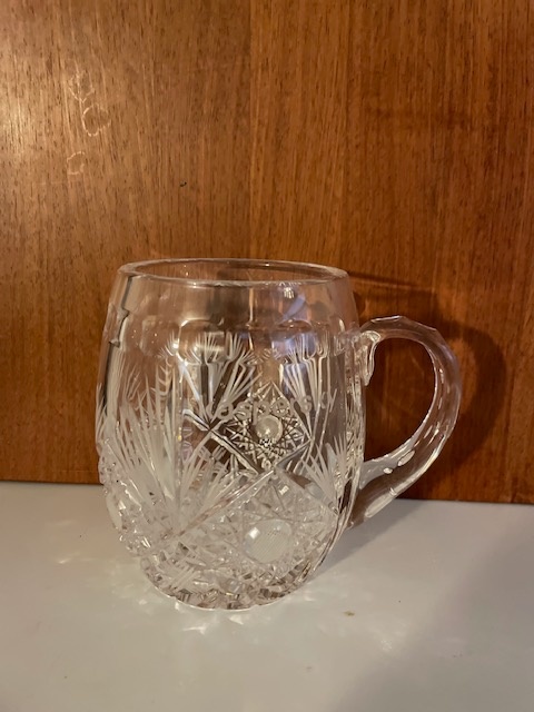 Broušená pivní sklenice