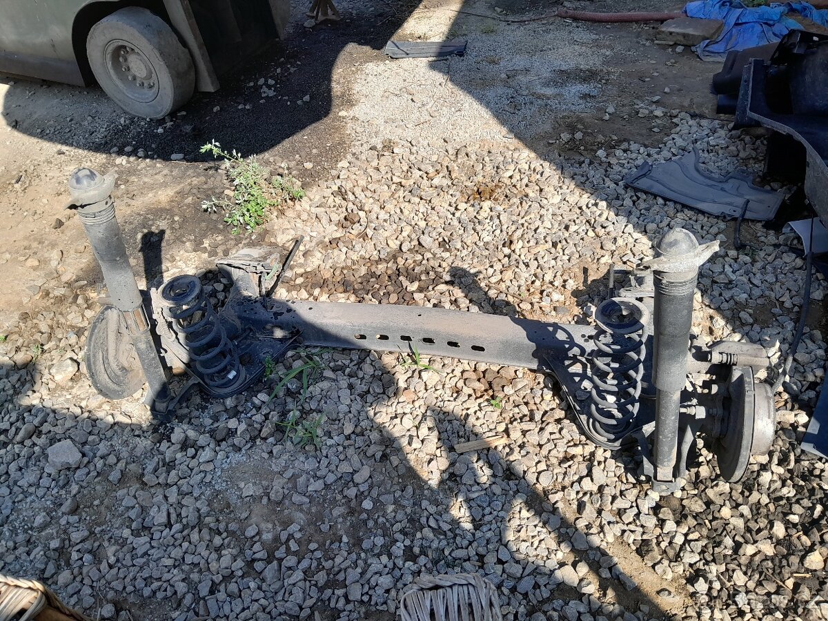 Zadní náprava Octavia 3 combi lift