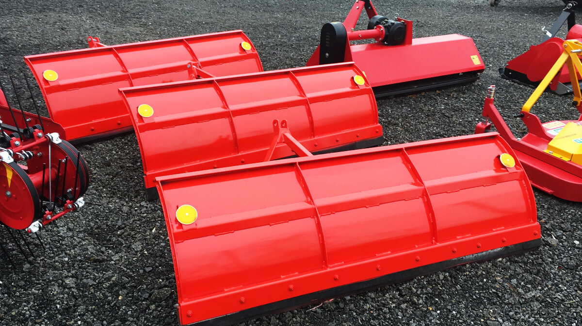 Radlice na sníh zadní tažená za traktor, malotraktor 150 cm