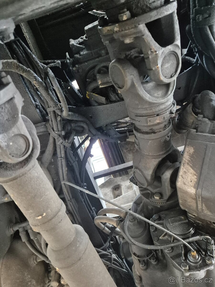 Koupím kardan na Volvo FM 440 ,400,480 ,6x6