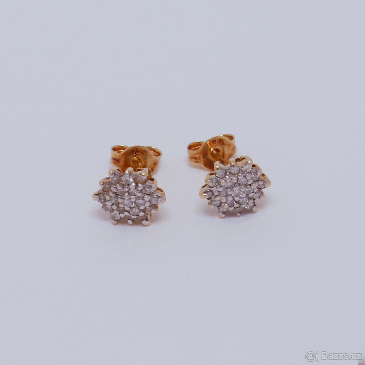 Zlaté náušnice s diamanty