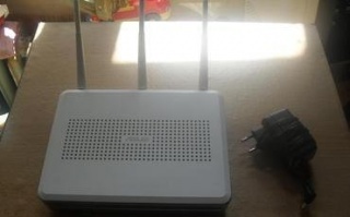 WiFi router ASUS WL-500W (300mb/s - norma b/g/n)